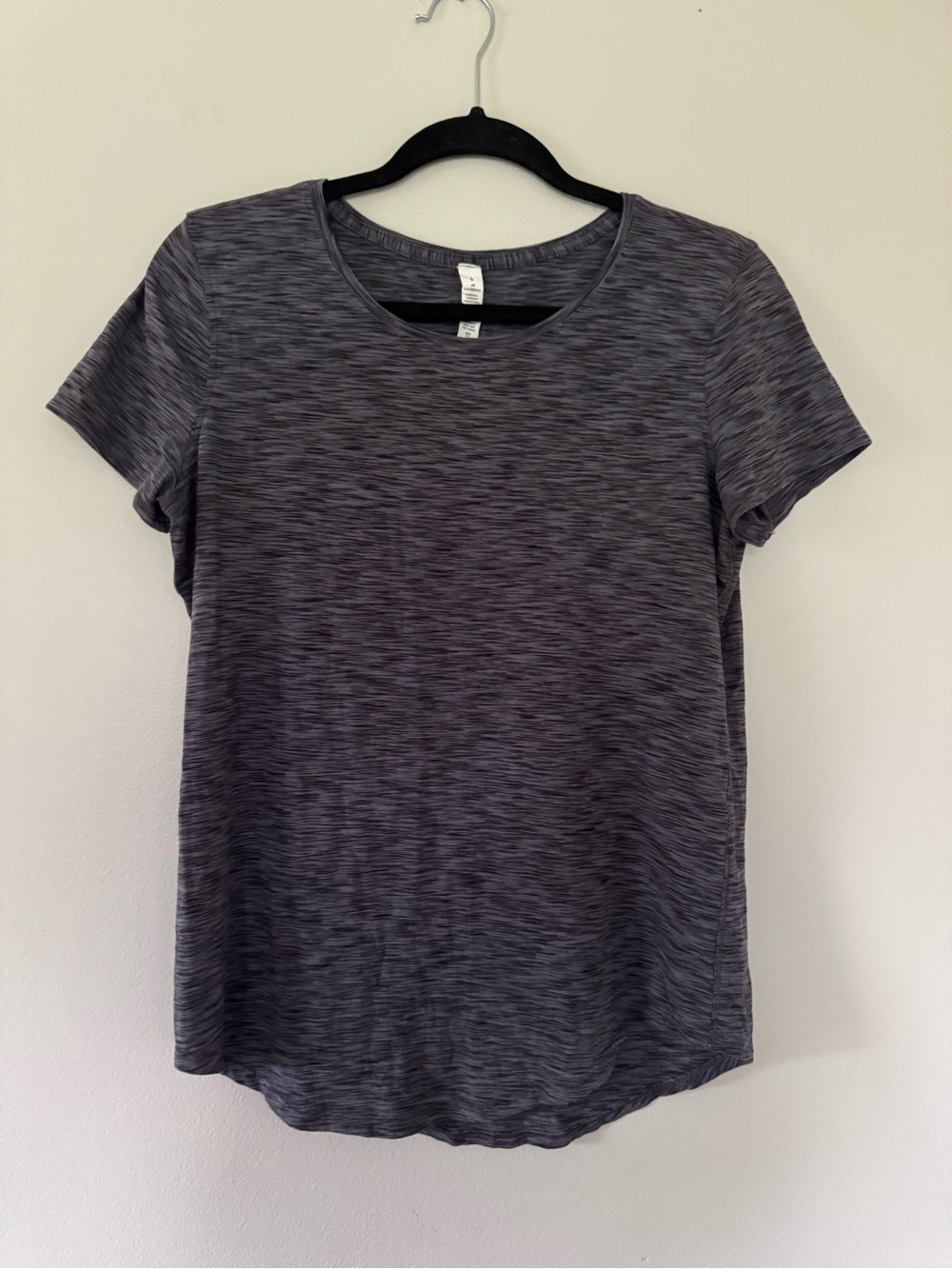 Lululemon Heathered Gray Short Sleeve Crewneck Top